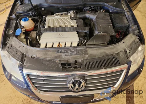 2006 Volkswagen Passat 3.6L 4Motion Luxury z USA, uszkodzony, nr VIN WVWFU73CX6P131952